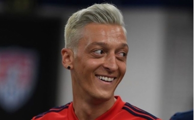 Mesut Özil neden saçlarını boyadı?