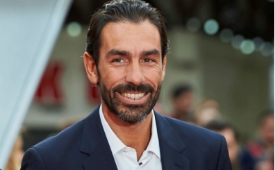 Robert Pires: 'Pogba, Manchester United'da kalmalı'