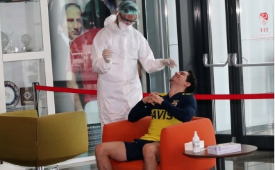 Fenerbahçe'de Kovid-19 test sonuçları negatif çıktı