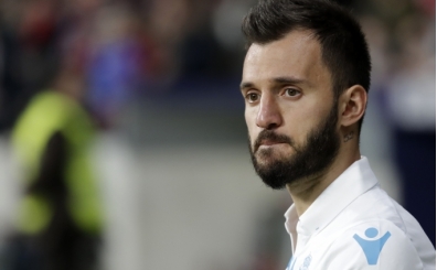 Emre Çolak golu atıp tribünlere koşunca...