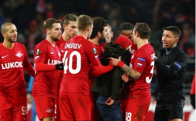 Rus futbolu ilk hafta karıştı: Spartak, ligden çekildi