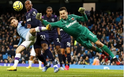 City West Ham'ı rahat geçti