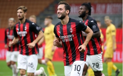 İtalyan basınından Hakan Çalhanoğlu'na tam not