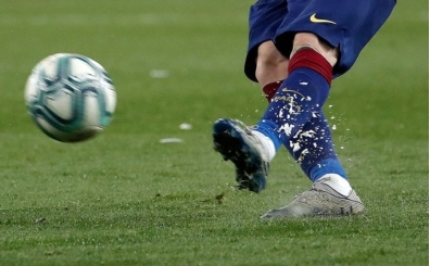 Barcelonalı bir futbolcu koronavirüse yakalandı