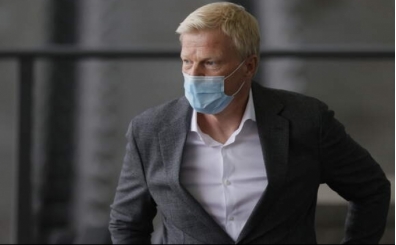 Rummenigge yerini Oliver Kahn'a bırakacak