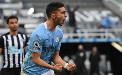 Ferran Torres yıldızlaştı, Manchester City geriden gelip kazandı