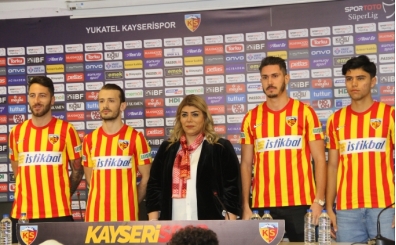 Kayserispor yeni transferlerini tanıttı