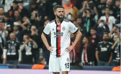Xavi: 'Miralem Pjanic kalıyor!'