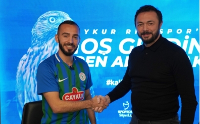 Çaykur Rizespor, Eren Albayrak'ı renklerine bağladı