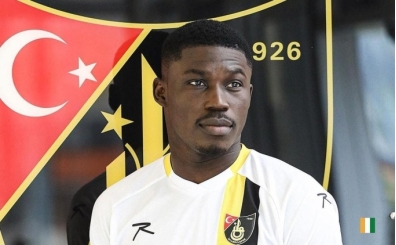 stanbulspor, Djakaridja Junior Traore'yi kadrosuna katt