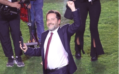 Galatasaray'da yetki yine Erden Timur'da