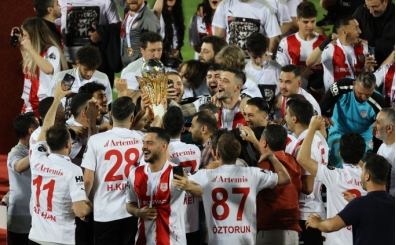 te Sper Lig'e ykselen son takm! 