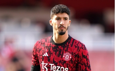 Sinan Bolat'tan Altay Bayındır'a destek