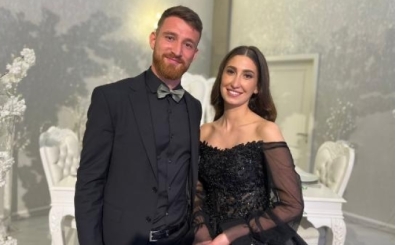 Milli futbolcu Salih Özcan evliliğe ilk adımı attı