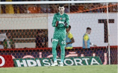 Dominik Livakovic'ten kritik kurtar!