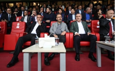 Ali Ko ile Fatih Terim yan yana!