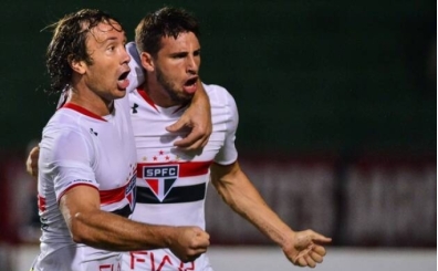 Diego Lugano, telefonunu alan hrsz yakalad!