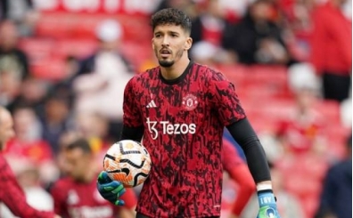Manchester taraftarı Altay Bayındır'ı istiyor