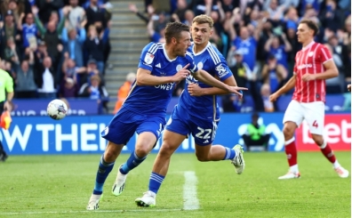 Jamie Vardy attı, Leicester kazandı
