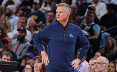 Kerr, kariyerine Warriors'ta devam edeceinden emin