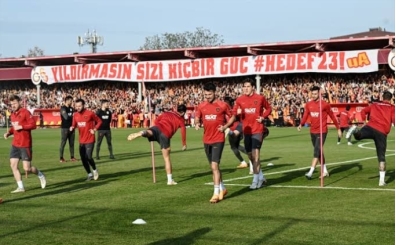 Galatasaray'da stadyumda taraftara ak antrenman iptal oldu
