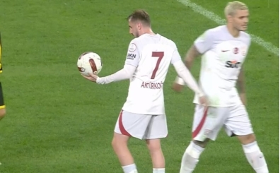 Galatasaray'n stanbulspor manda kard penalt! 