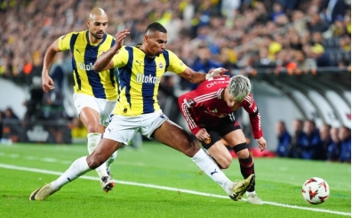 Fenerbahe'de Alexander Djiku'ya zel grev