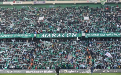 Bursaspor-Karyaka man binlerce kii izledi