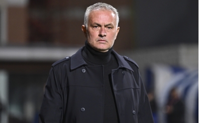 Jose Mourinho, ameliyat iin stanbul'dan ayrlacak