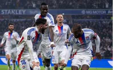 Lyon'u derbide Lacazette gldrd!