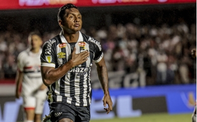 Alfredo Morelos, trafik kazas geirdi!