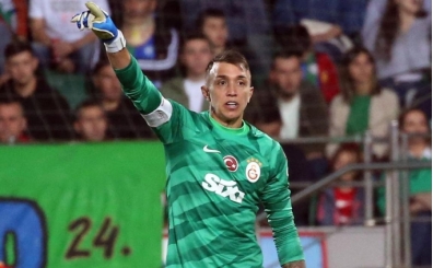 Muslera Galatasaray'dan gitti mi, ayrld m, neden yok?