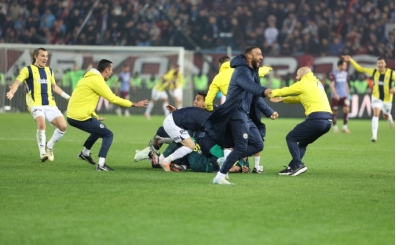 Cenk Tosun'dan Mourinho paylam!