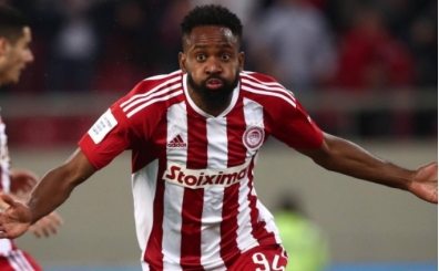 Cedric Bakambu, Real Betis - Chelsea maçında ilk 11'de