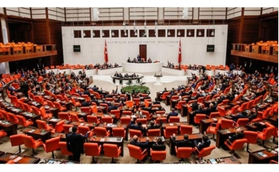 15 temmuz özel sektör ve kamu kurumlarına tatil mi, nereler kapalı olacak?