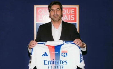 Lyon, Paulo Fonseca'y aklad