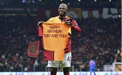 Osimhen'in yeeni Galatasaray'da idmanlara balad!