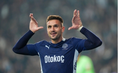 Dusan Tadic'ten fark yaratan performans!