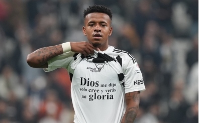Keny Arroyo'dan transfer iddialarına yalanlama!