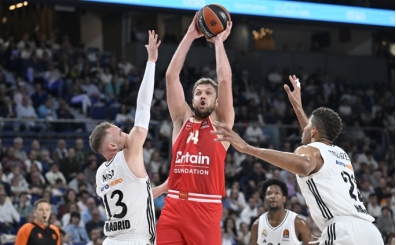 Olympiakos'tan Sasha Vezenkov, Euroleague play-off'larının MVP'si oldu