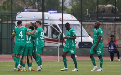 Iğdır FK, şampiyon Kocaelispor'a karşı ilk yarıda fişi çekti!