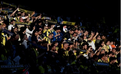 Fenerbahçe tribünleri: 'Yönetim istifa'