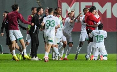 Boluspor, İstanbul'da geriden gelerek yarı finalde!