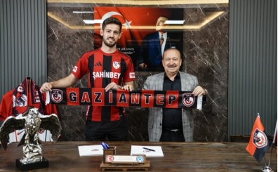 Gaziantep FK, Arda Kızıldağ ile sözleşme yeniledi