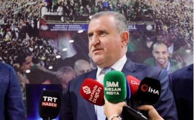 Bakanı Bak'tan Bursaspor Kulübü'ne ziyaret