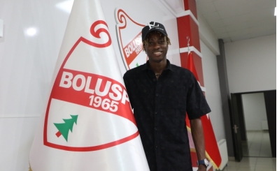Boluspor, Akanbi ile imzaladı!