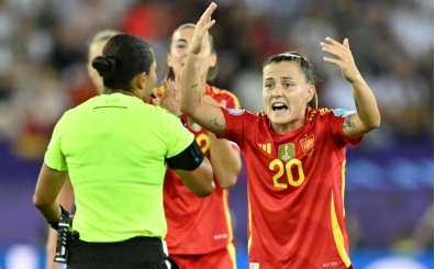 İspanya adını finale yazdırdı!