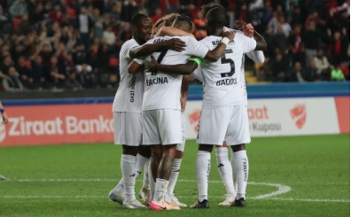 Gaziantep FK ilk yar bulduu gollerle turlad!