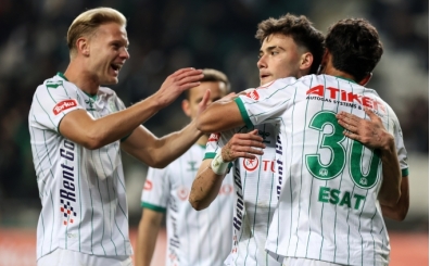 Konyaspor, sahasnda dokuz kii drt golle turlad!