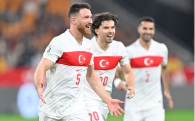 Salih zcan'dan gelecei iin aklama